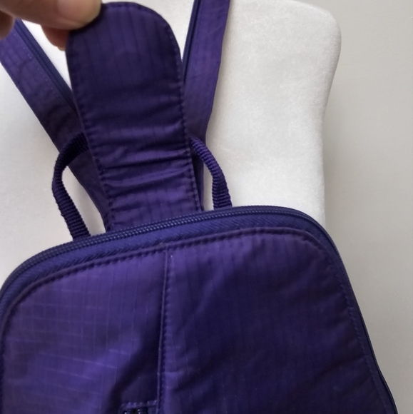 Baggallini Purple Convertible Multi Zip Sling Bag Backpack - Picture 11 of 12